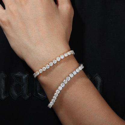 Bracelet Éclat Cristallin Argenté — Lignes Scintillantes & Charme Intemporel